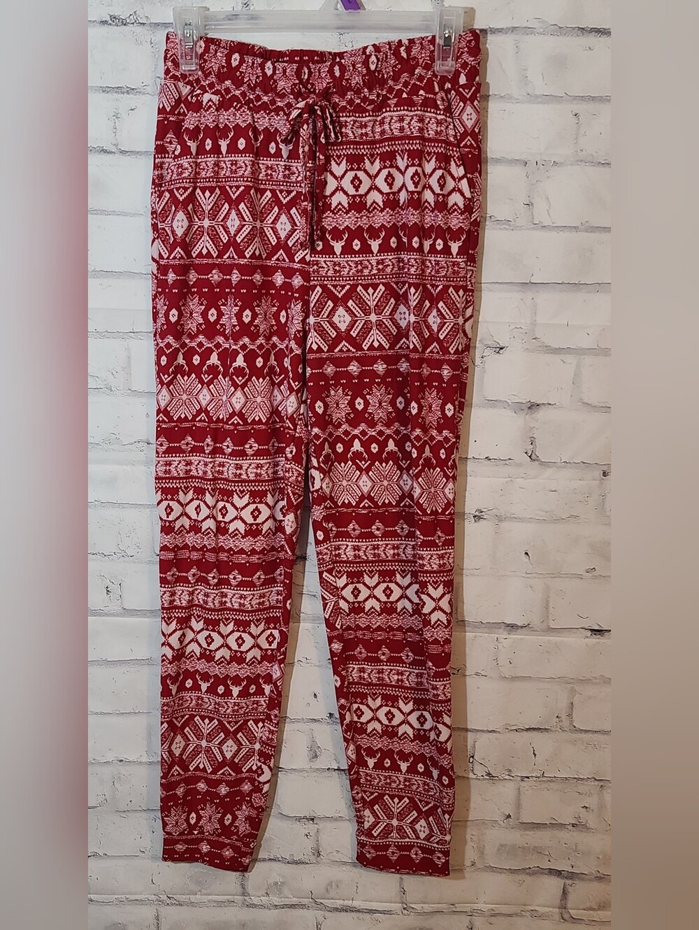 Women’s Red/White Fair Isle Reindeer Drawstring Pajama Pants S Winter